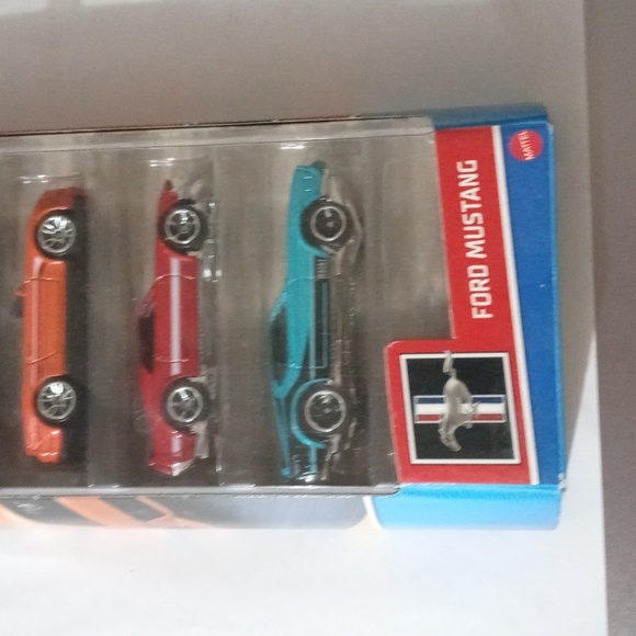Hotwheels - Picture 2 of 2